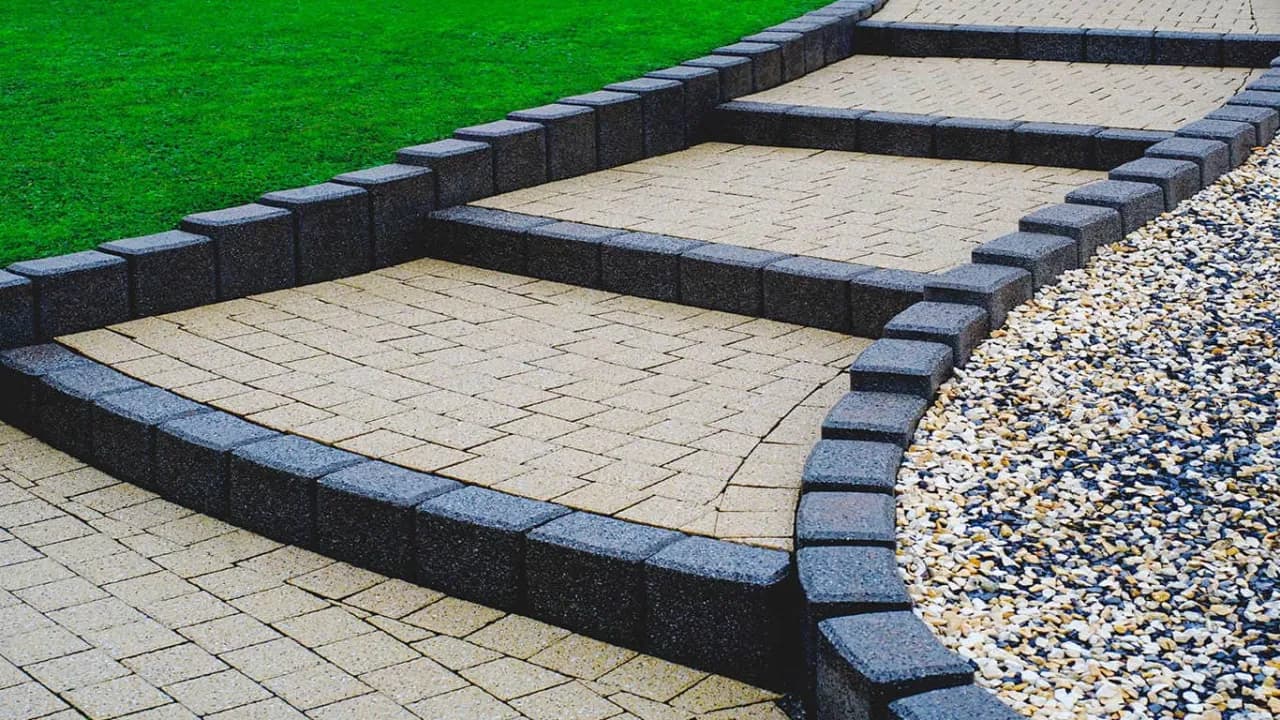 Jak zrobić schody przed domem - proste kroki i sprawdzone materiały