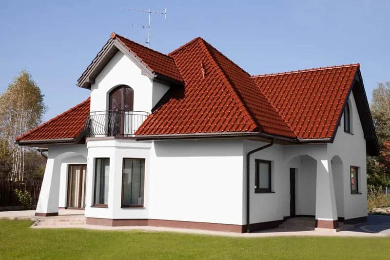 Ceglasty dach jaki kolor elewacji - uniknij błędów w wyborze!