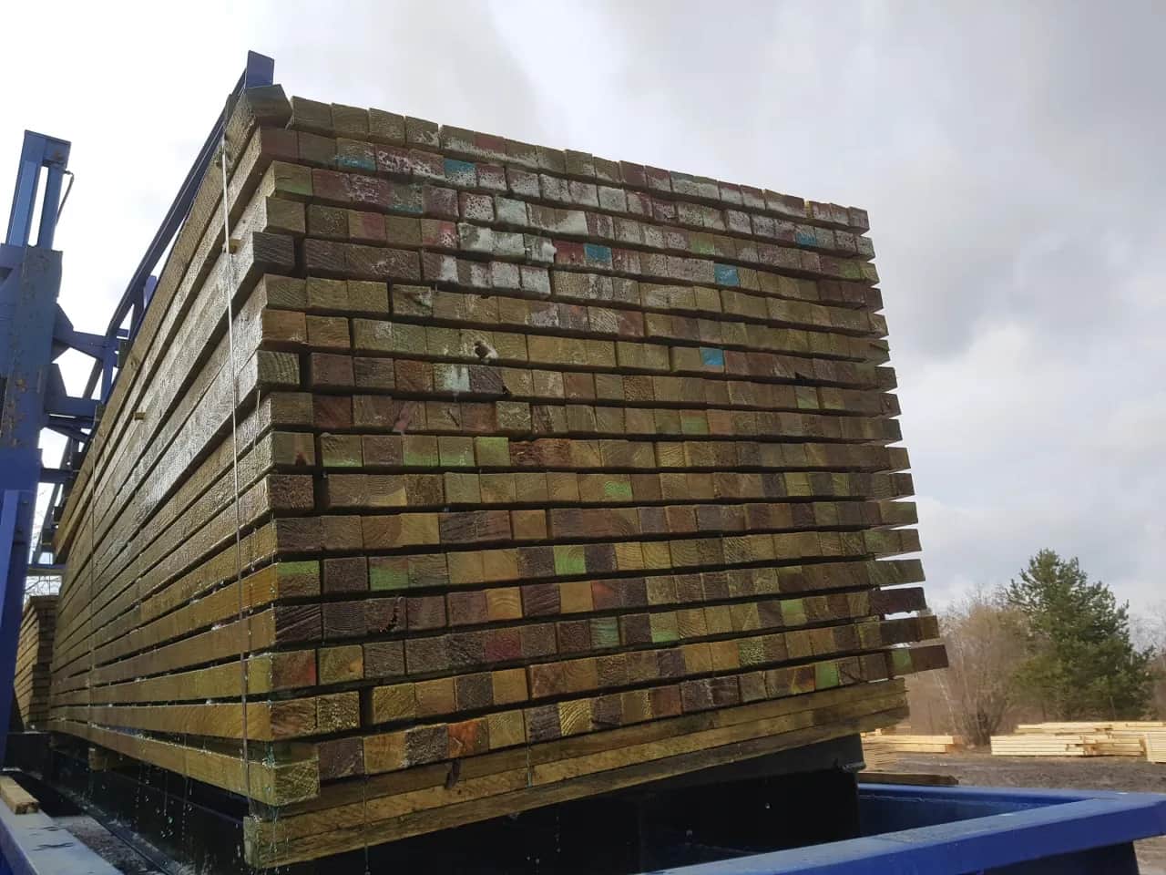 Ile kosztują łaty i kontrłaty na dach? Sprawdź ceny i materiały