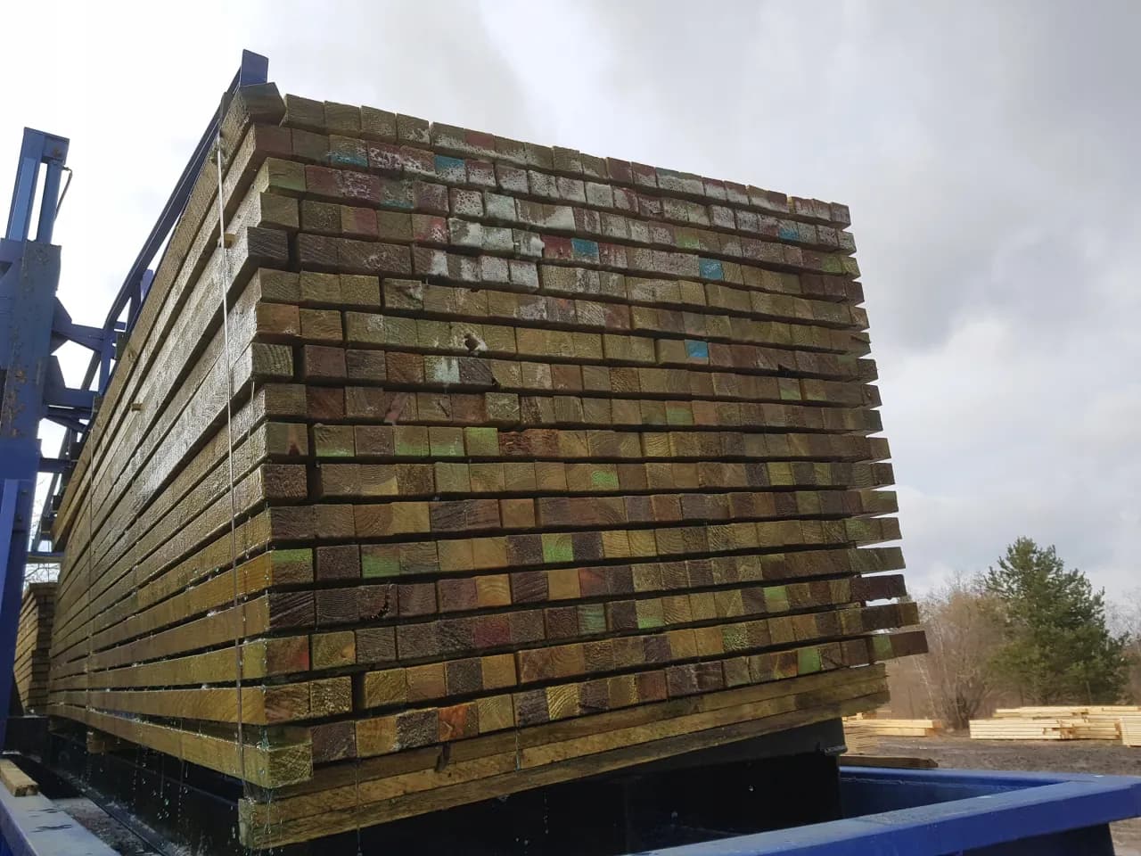 Ile kosztują łaty i kontrłaty na dach? Sprawdź ceny i materiały