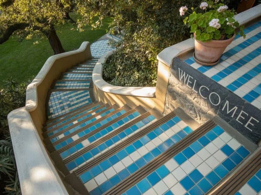 Co na schody zewnętrzne zamiast płytek - najlepsze alternatywy i porady