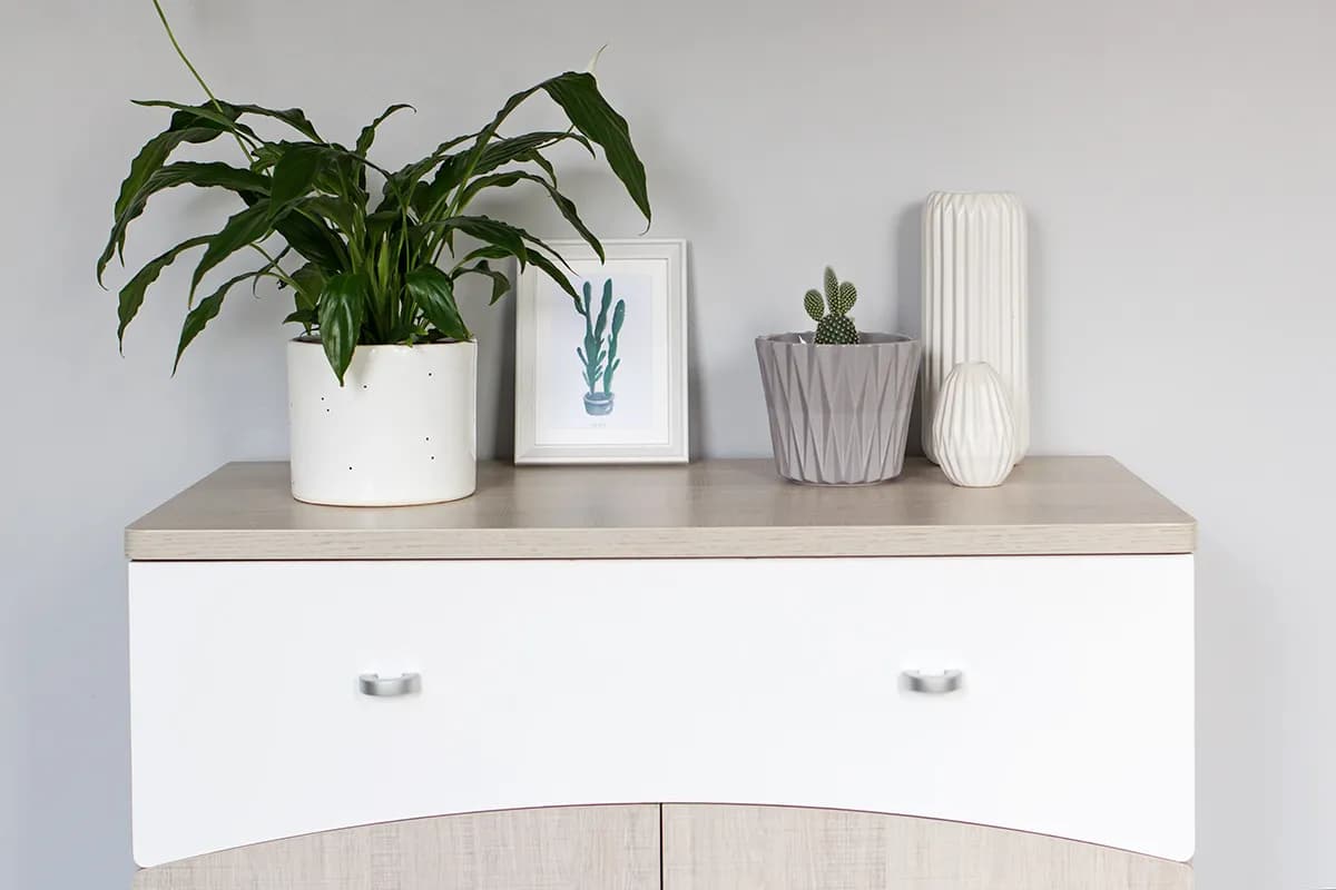 Jak odnowić meble z płyty wiórowej i zaoszczędzić na kosztach